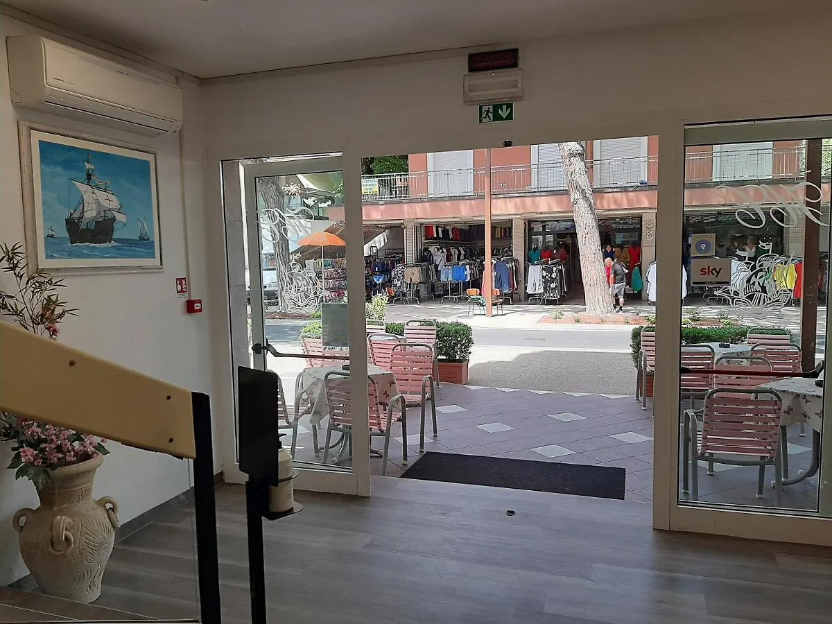 Hotel Caravelle Riccione 2*,  Italië