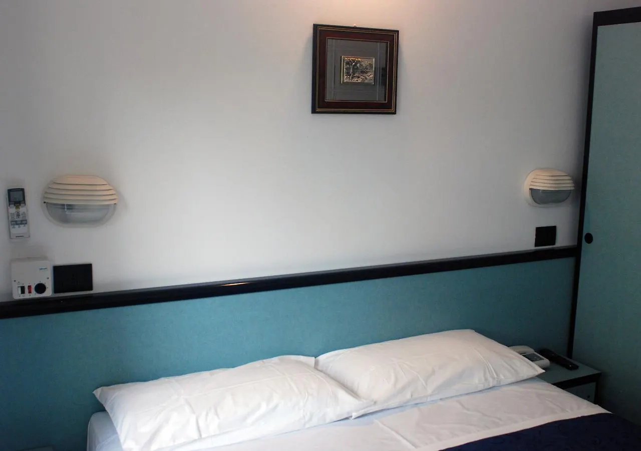Hotel Caravelle Riccione Italië